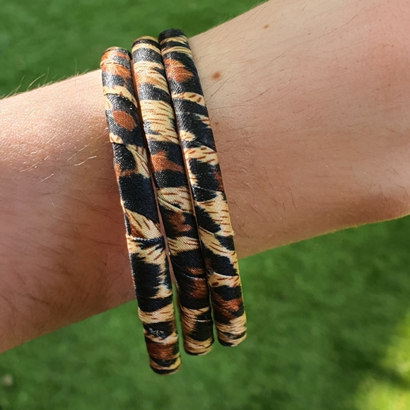 Leopard Print Fabric Bangles - Picture 5 of 7